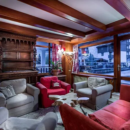 Les Cretes Blanches Hotel Val-dʼIsère