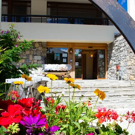 Les Crêtes Blanches Hotel
