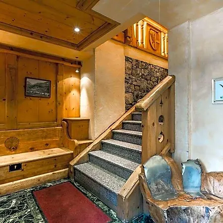 Hotell Les Cretes Blanches 3*