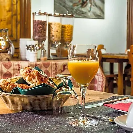 Les Cretes Blanches Hotel Val-d'Isere