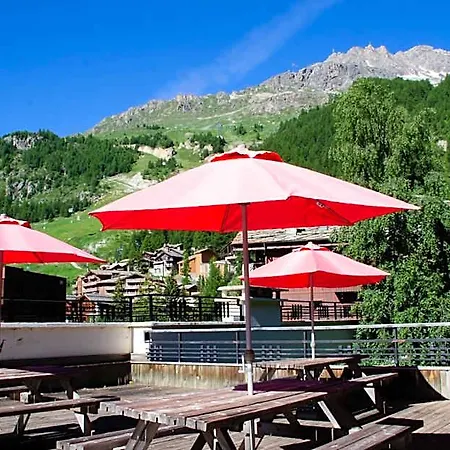 Les Cretes Blanches Hotel
